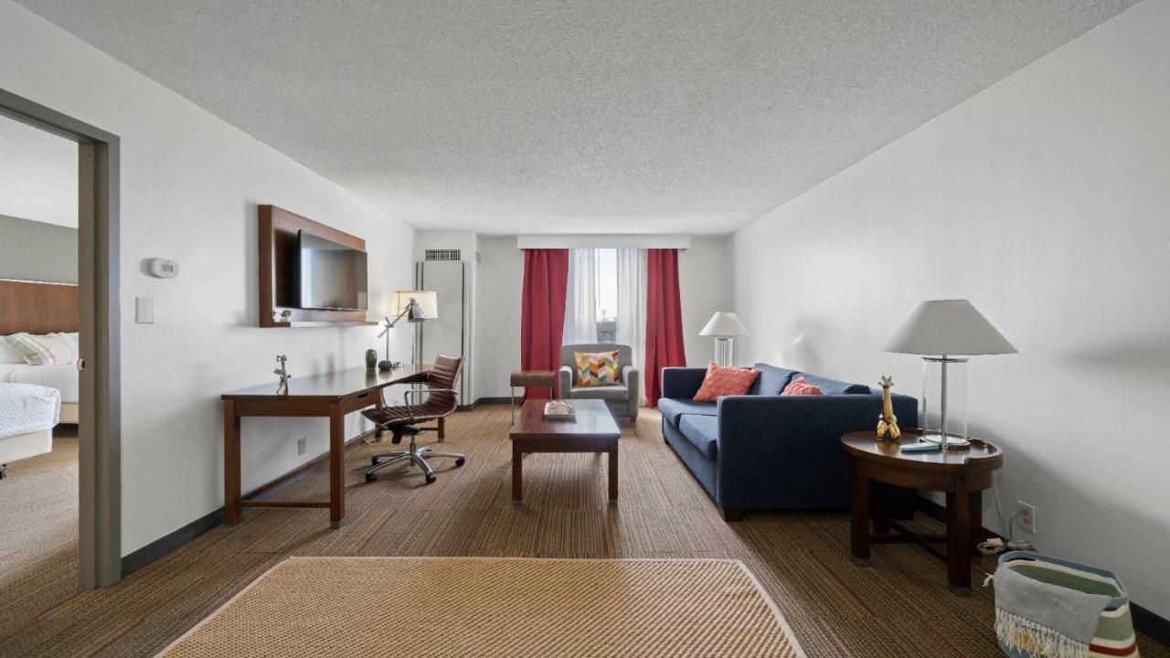 315 Loso Hotel Airport Charlotte Eksteriør bilde