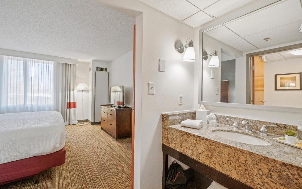 315 Loso Hotel Airport Charlotte Eksteriør bilde